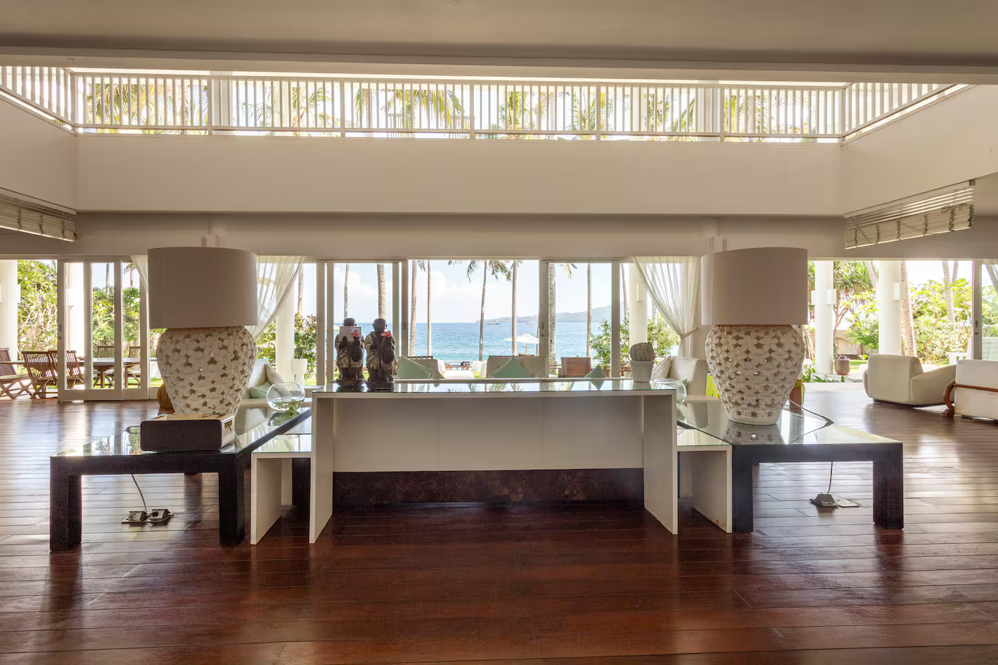 Open-plan dining room overlooking the garden